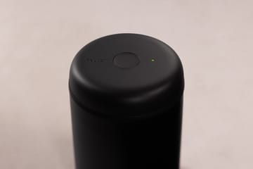 Atmos sähköinen tyhjiösäiliö 1,2 L - Matte black - Fellow