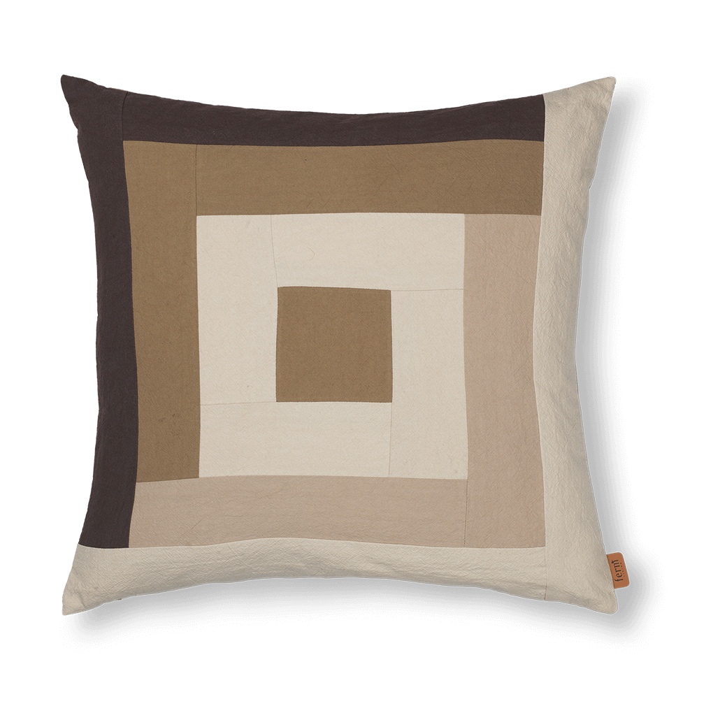 ferm LIVING Border patchwork tyynynpäällinen 50×50 cm Coffee-dark sand