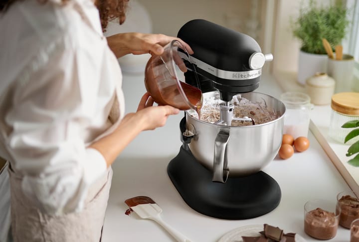 Artisan keittiökone nostovarrella 5,6 L, Black matte KitchenAid