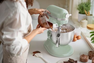 Artisan keittiökone nostovarrella 5,6 L - Pistachio - KitchenAid