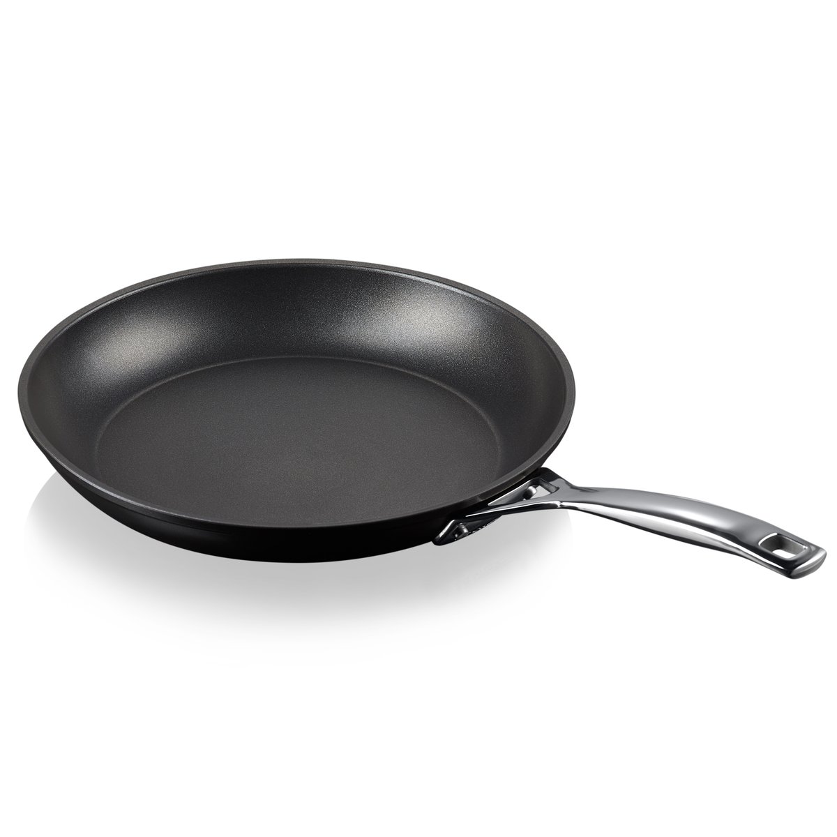 Le Creuset Le Creuset alumiininen paistinpannu 4,5×24 cm