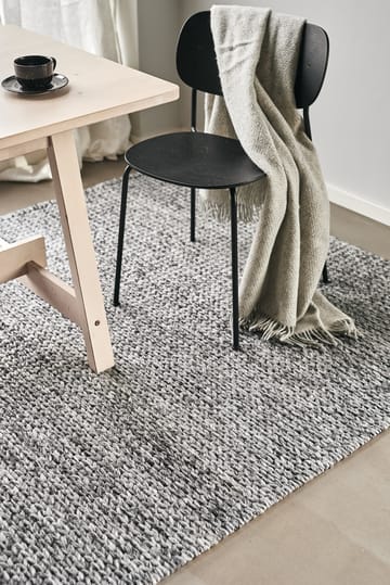 Braided villamatto tumman harmaa - 170x240 cm - Scandi Living