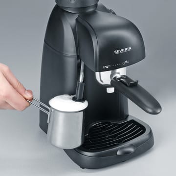 Severin KA 5978 -espressokeitin 4 kuppia - Musta - Severin