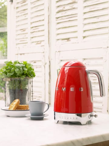 Smeg 50's Style vedenkeitin säädettävällä lämpötilalla 1,7 L - Punainen - Smeg