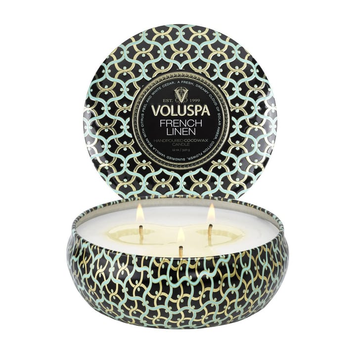 Maison Noir 3-wick Tin tuoksukynttilä 40 tuntia, French Linen Voluspa