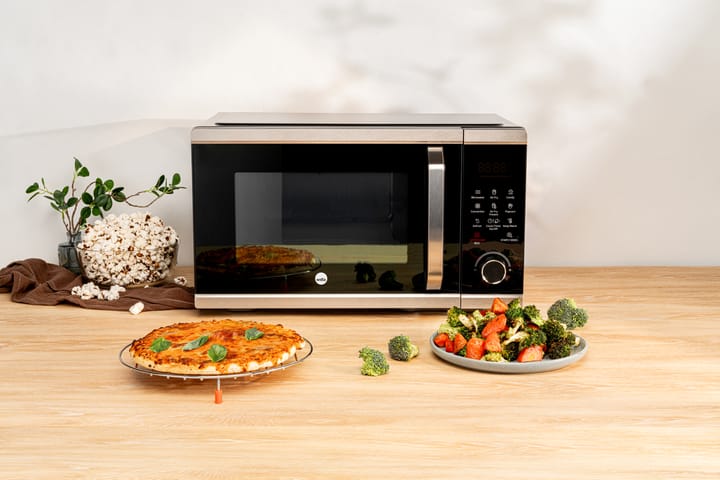 MAC-25S multioven 3-in-1 mikroaaltouuni, Musta-hopea Wilfa